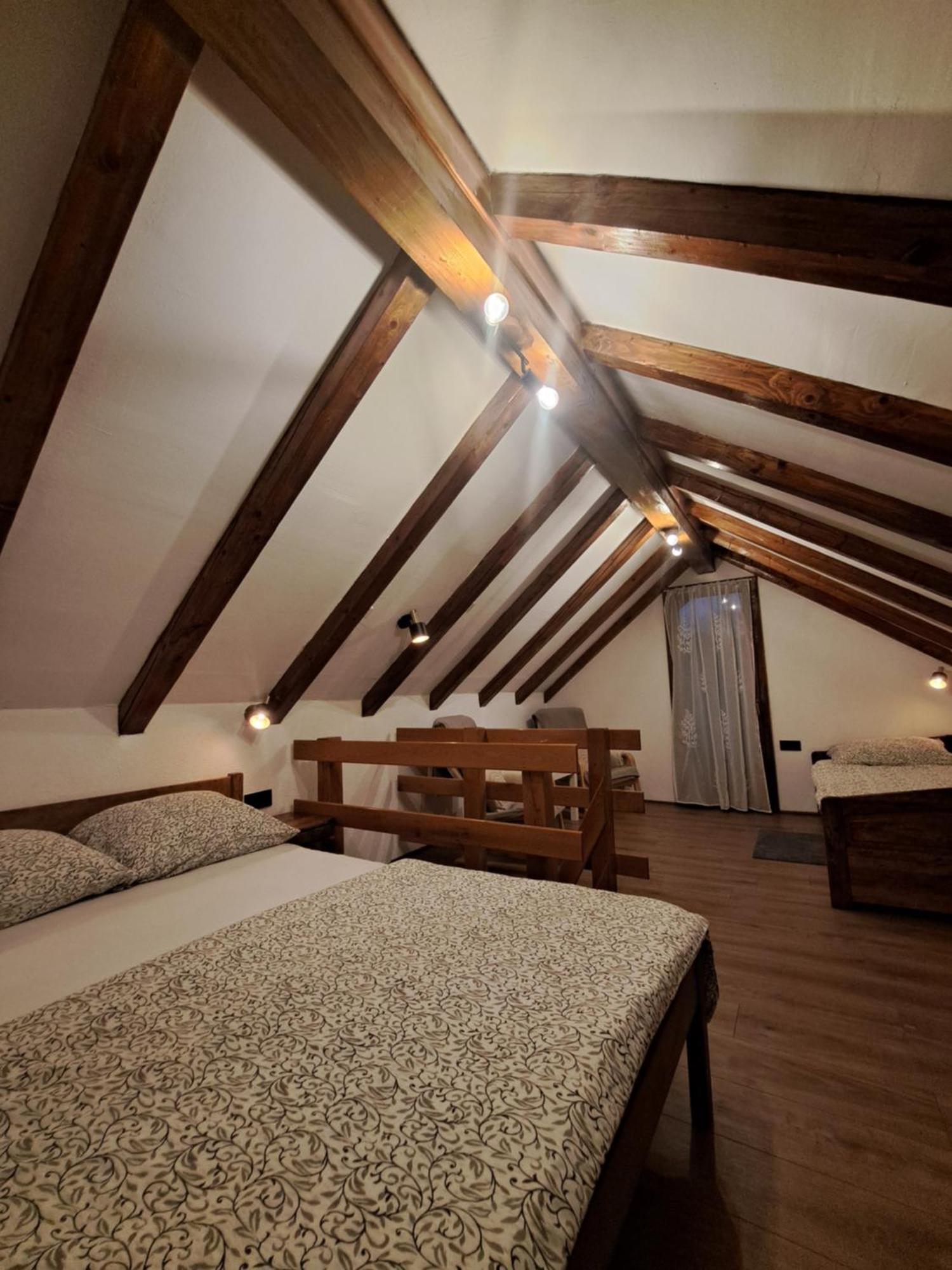 Guest House Emanuela 슬루니 외부 사진