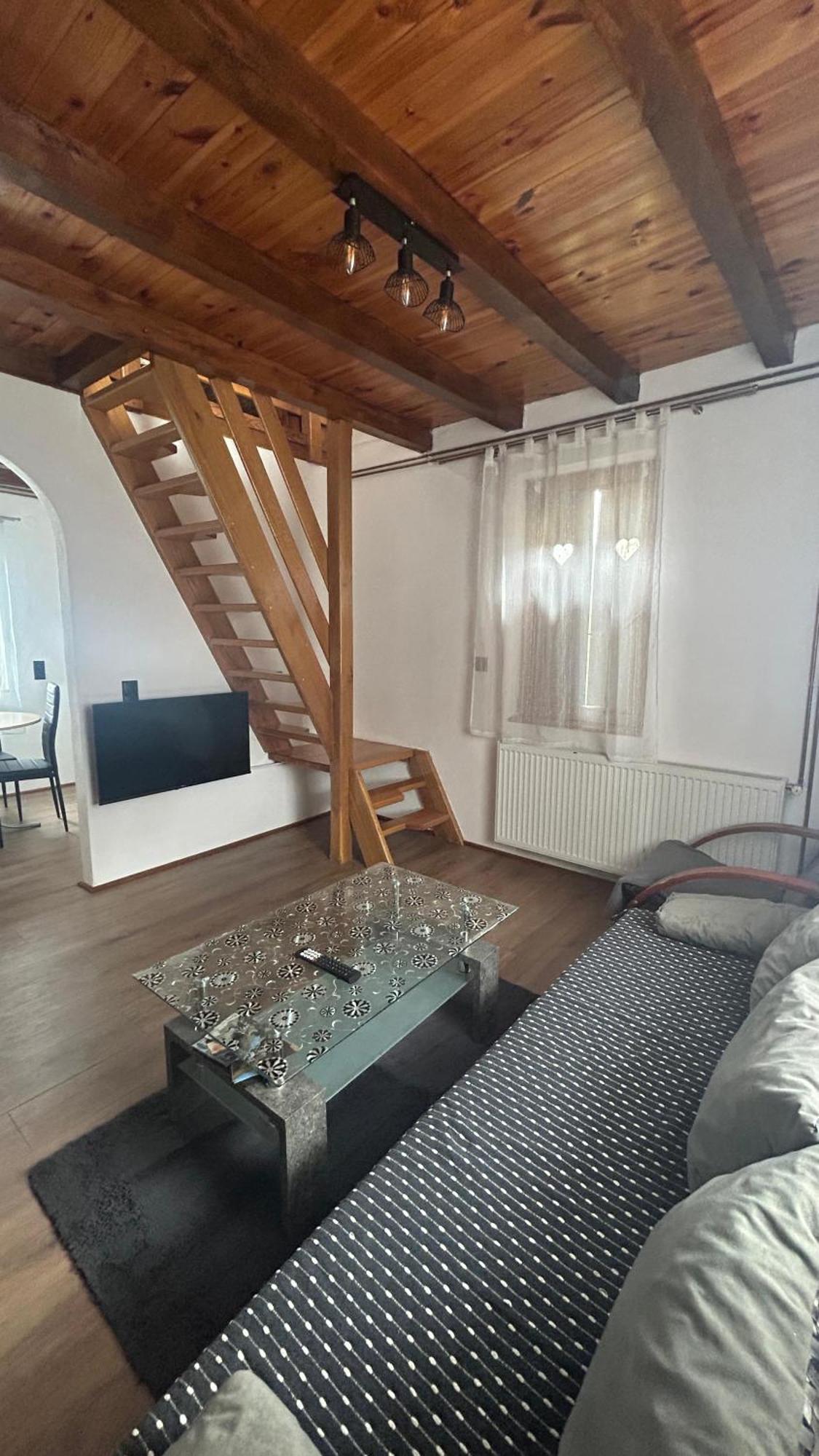 Guest House Emanuela 슬루니 외부 사진