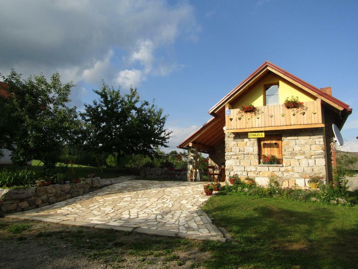 Guest House Emanuela 슬루니 외부 사진